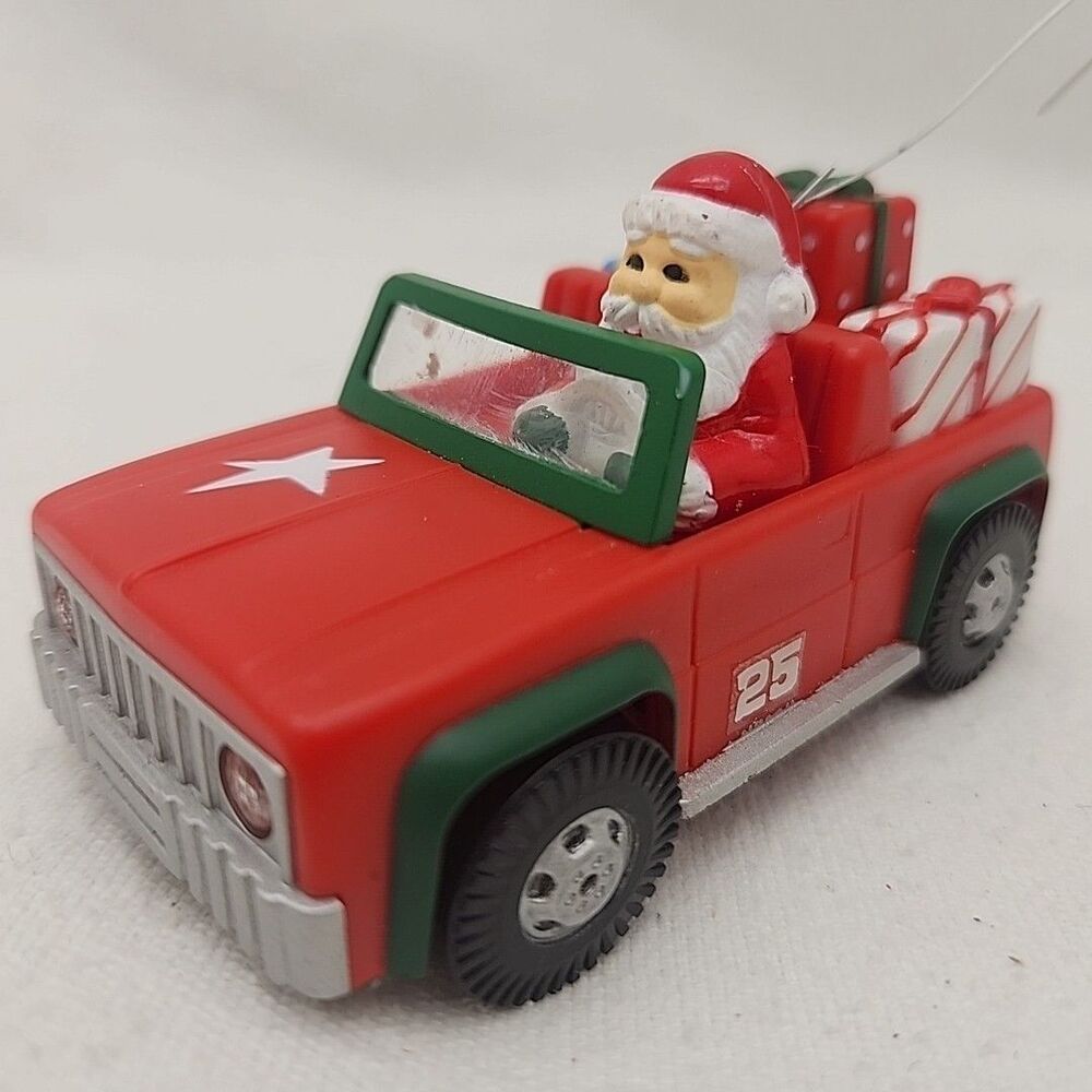 Ornament Santa In Jeep 1999 Christmas Holiday Presents #25 B.N.C.I. LR44 Battery